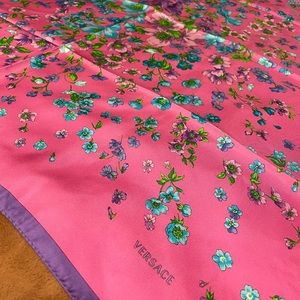 Versace Women's Silk Scarf - Traditional
Floral